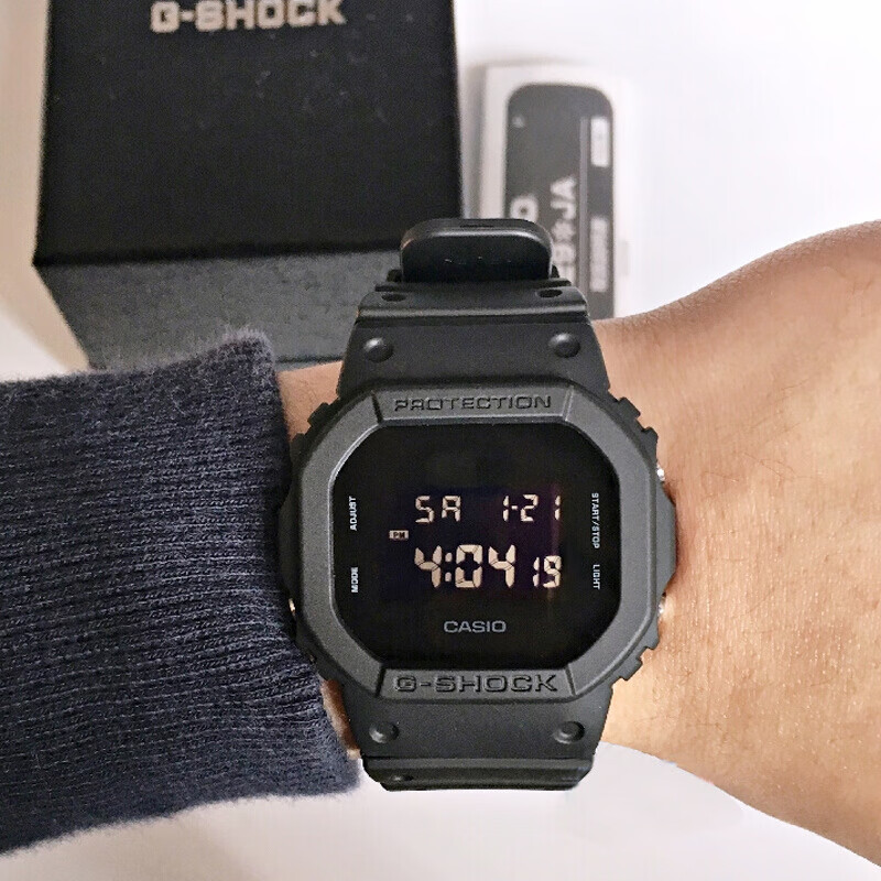 Casio นาฬิกาผู้ชาย YOUTH รุ่น  DW-5600UBB-1 วัสดุเรซิ่น ของแท้ 100% ของขวัญ รับประกัน 1 ปี