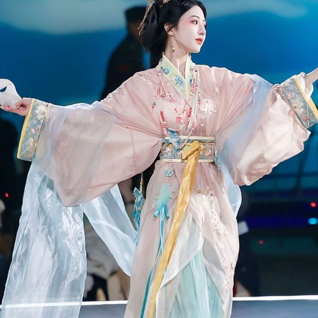 Fanhua Dangling พิธีเชอร์รี่ Wei Jin Original Catwalk Warring สหรัฐอเมริกาปักแขนใหญ่กว้างเอวยาว Hanf