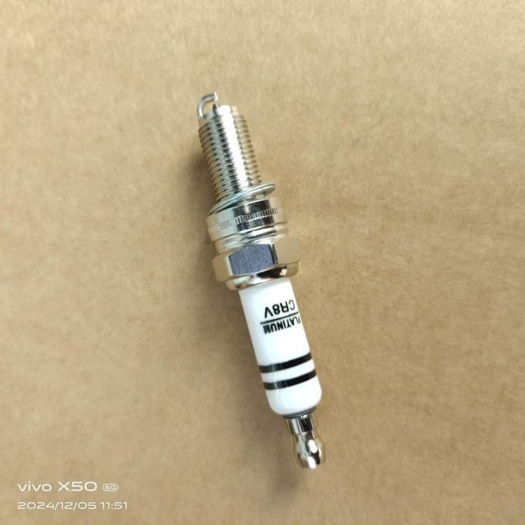 เหมาะสําหรับ Honda Fengying WY125-S/WH125-6 WH125-13 หัวเทียนรถจักรยานยนต์คานโค้ง