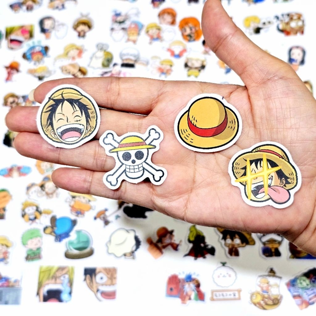 สติ๊กเกอร์ One Piece แนวอิโมจิ ชิ้นเล็กๆ น่ารัก ลูฟี่ วันพีซ (แพ็ค 100 ชิ้น) ลายไม่ซ้ำกัน