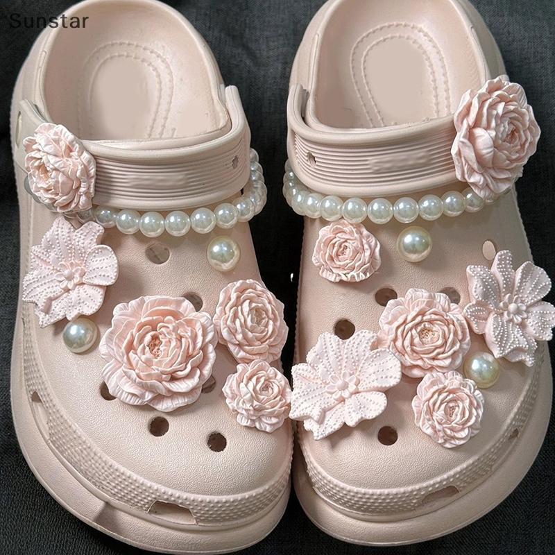 Sunstar 8/17 ชิ้นแฟชั่นฤดูร้อนหลุมรองเท้า Charms อุปกรณ์เสริมหัวเข็มขัดขั้นสูง Bouquet Pearl Chain DIY 3D ดอกไม้รองเท้าตกแต่ง ราคา ถูกที่สุด ดีลบีเคเค แกลเลอรีภาพที่ 3