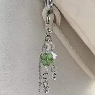 Lucky Four-leaf Clover Handmade ลูกปัดโซ่โทรศัพท์มือถือฤดูร้อน Ins สไตล์กระเป๋ากล้องโซ่กระเป๋าจี้พวงกุญแจน่ารัก🔥 รวมภาษีแล้ว