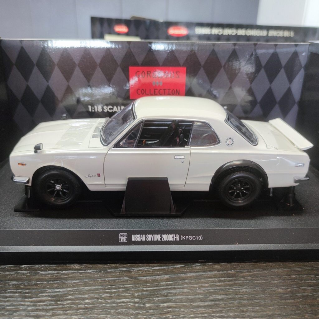 [สต๊อกพร้อม] Jingshang ky Nissan Nissan KPGC10 Wide Tyre First Generation GTR 1/18 Alloy Full Open, 