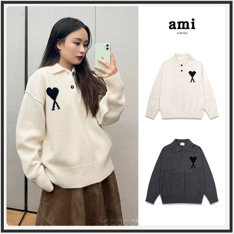 [จัดส่งด่วน] ami  เคเสื้อถักแบบโปโล คอปกหัวใจใหญ่ ผ้าแจ็คการ์ด สไตล์สวมหลวมสำหรับผู้หญิง