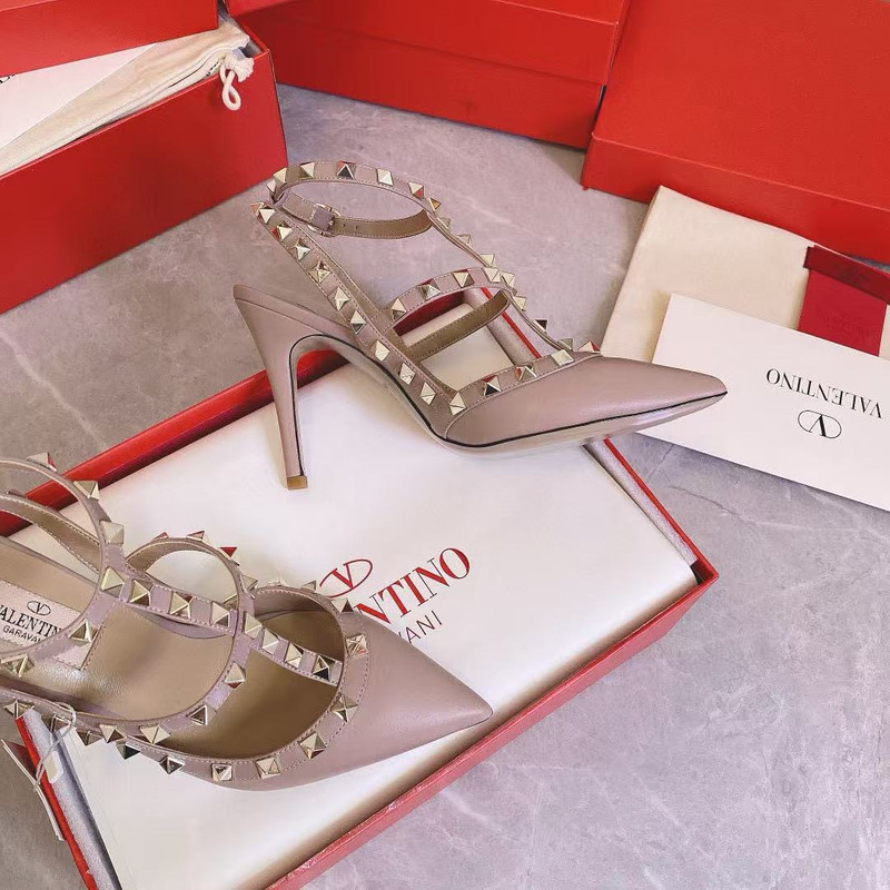 Valentino Rockstud Nude Gold 9 CM Heel Shoes คุณภาพ VVIP นําเข้า