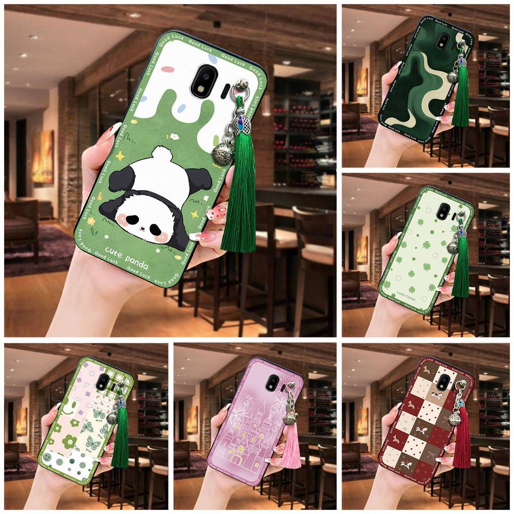 พู่ Bell เคสโทรศัพท์สําหรับ Samsung Galaxy J4 2018/J400F นุ่มกรณี Graffiti กระเป๋าโทรศัพท์ทนทาน Full