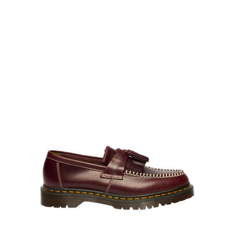 Dr. Martens รุ่น Adrian รองเท้าหนังโลฟเฟอร์แบบมีพู่ สี Cherry Red Orleans