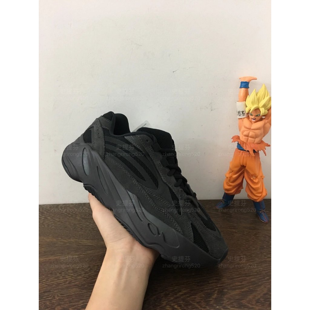 Vanta700v2fu6684 Soul Black yeezyboost