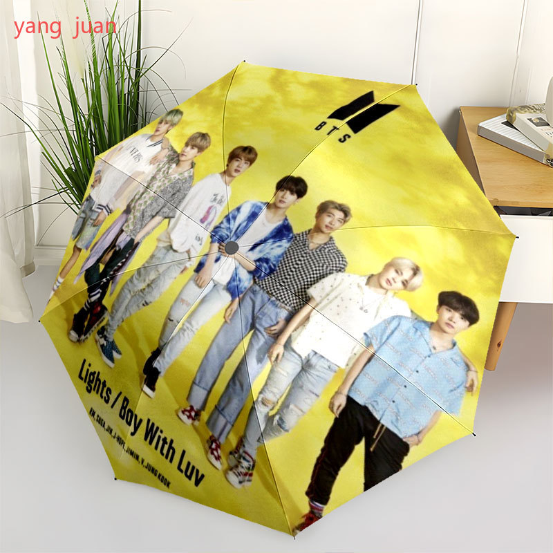 คอลเล็กชันร่ม BTS Boy With Luv แบบพับอัตโนมัติ 8 ชิ้น
