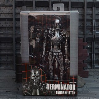 ฟิกเกอร์ The Terminator Endoskeleton T-800 พร้อมพลาสม่าริฟเฟิล 7 นิ้ว พร้อมกล่อง