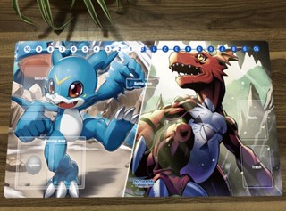 แผ่นรองเมาส์ Digimon Guilmon &amp; Veemon Playmat CCG DTCG สําหรับเล่นเกม