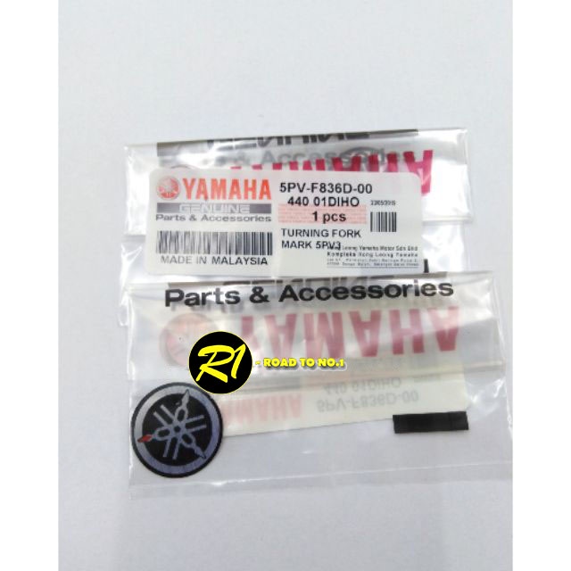 YAMAHA RXZ EMBLEM DADA SKALA / LC135 V1 โลโก้ KECIL EKOR BAWAH SPOILER HLY 5PV-F836D-00