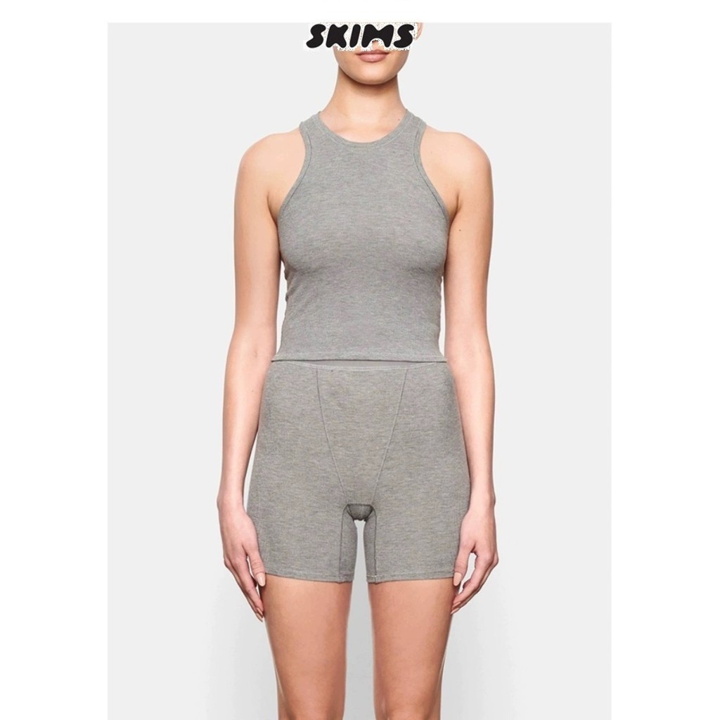Skims Kardashian เสื้อชั้นในสตรีสำหรับออกกำลังกาย