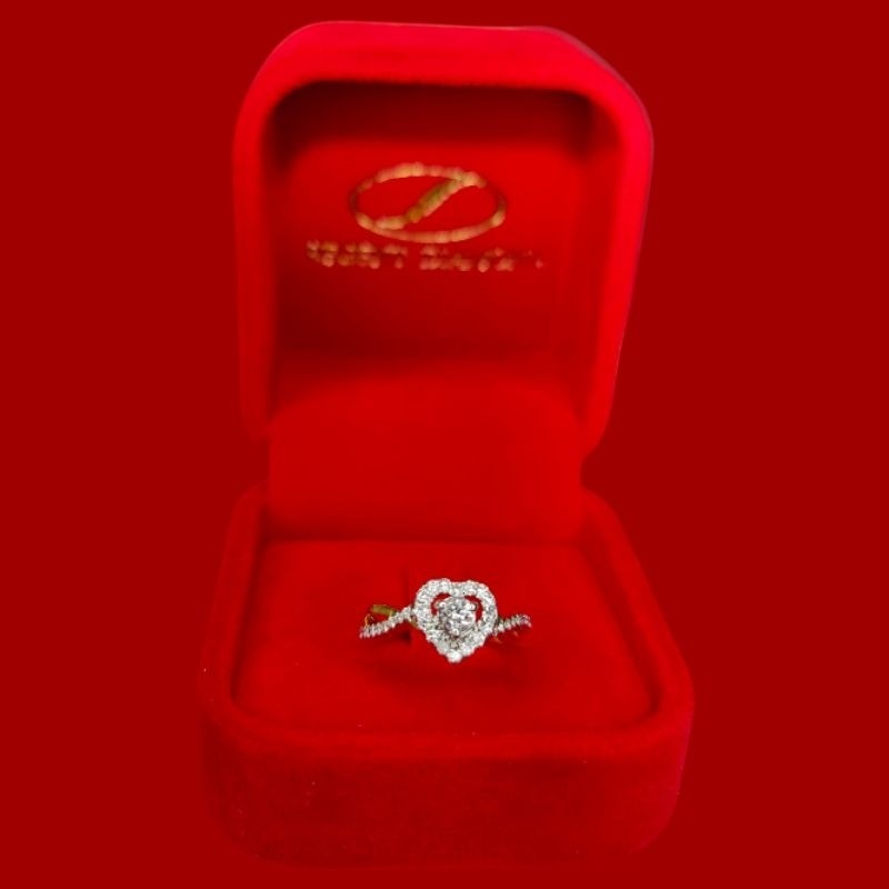 แหวนเพชรแท้  REGENT DIAMOND รูปหัวใจ ตัวเรือน 18k สี Yellow Gold ซื้อเซ็ตคู่ยิ่งถูกว่า ส่งฟรี!
