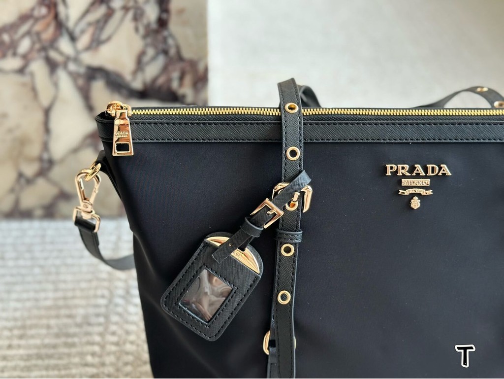 ((YuYu Ready Stock) Classic Tote Bag Nylon Handbag Large Capacity Shoulder Bag Lightweight Practical Handbag Shoulder Bag Size 35 * 28cm