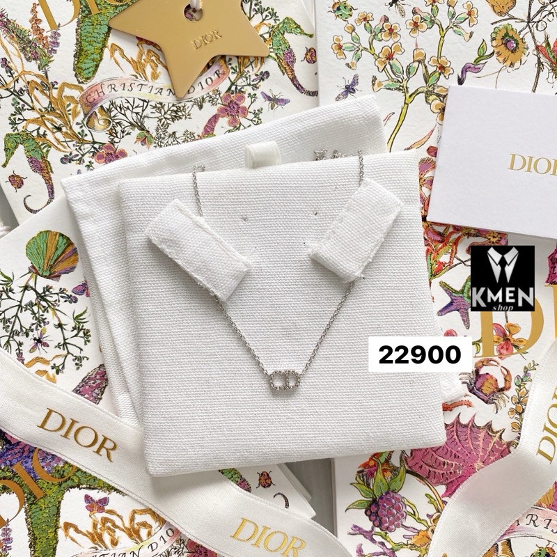 new สร้อยคอ  Dior พร้อมส่ง