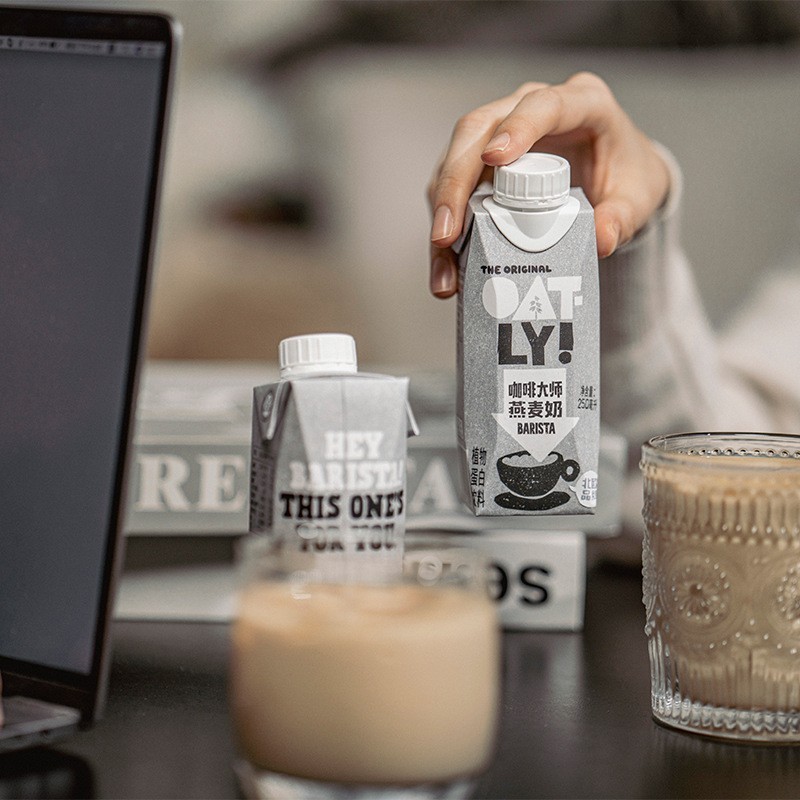 Oatly Coffee Master Oat Milk Protein Protein เครื่องดื่ม 250ml*6 ขวด Latte Coffee Companion อาหารเช