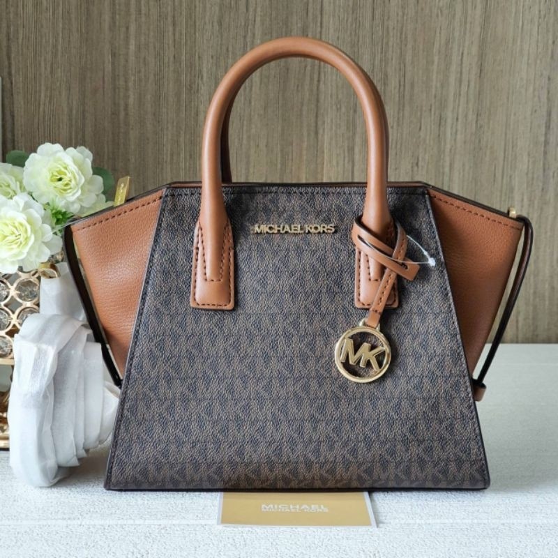 กระเป๋าหนัง ถือได้ New MK MICHAEL KORS 35F1G4VM2B Avril Small Logo Top-Zip Satchelรอเช็คสต๊อก