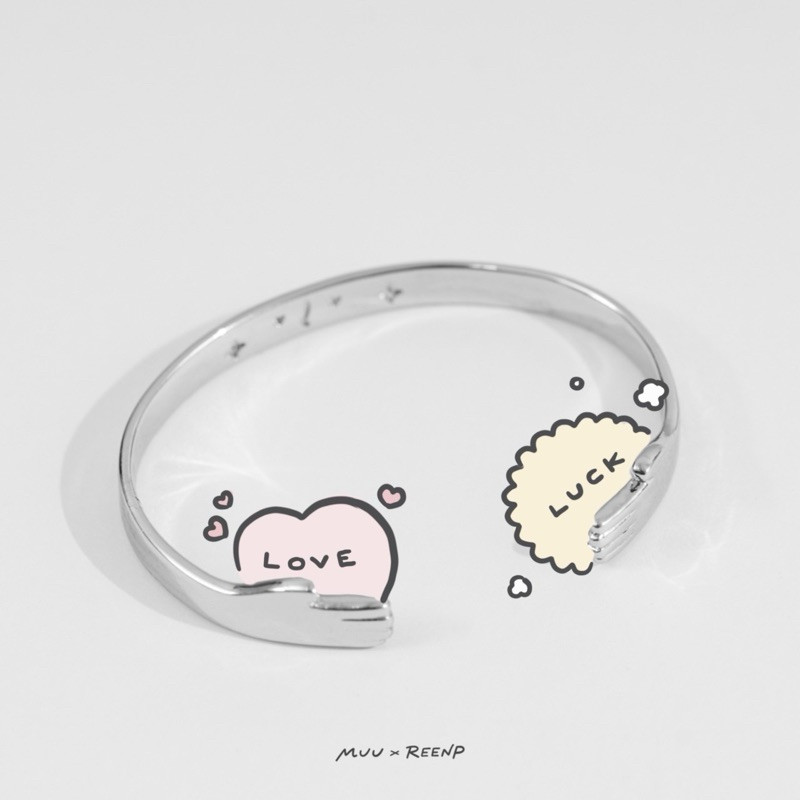 กำไล You are loved Bracelet  REENP x MUU ตัวเรือนเนื้อเงินแท้ ดีไซน์ผ่านความMUU มูแบบมินิมอล