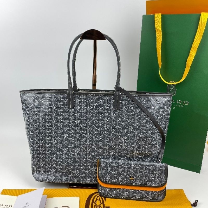 กระเป๋าสะพายผู้หญิง ตรงปก New️กระเป๋า Size PM (ปาก47cm กัน34cm สูง27cm) งานเกรด : VIP งานสวยเป๊ะที่