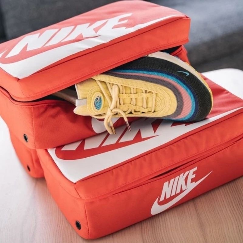 2024 (ของแท้)กระเป๋าใส่รองเท้า Nike Shoebox