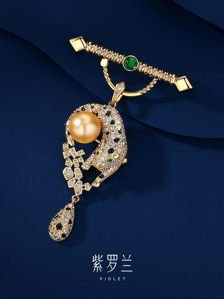 【ของแท้สีม่วง】 Cypress Leopard เข็มกลัดระดับสูงของผู้หญิงที่ประณีตสร้อยคอเข็มกลัดสำหรับผู้หญิงที่มี