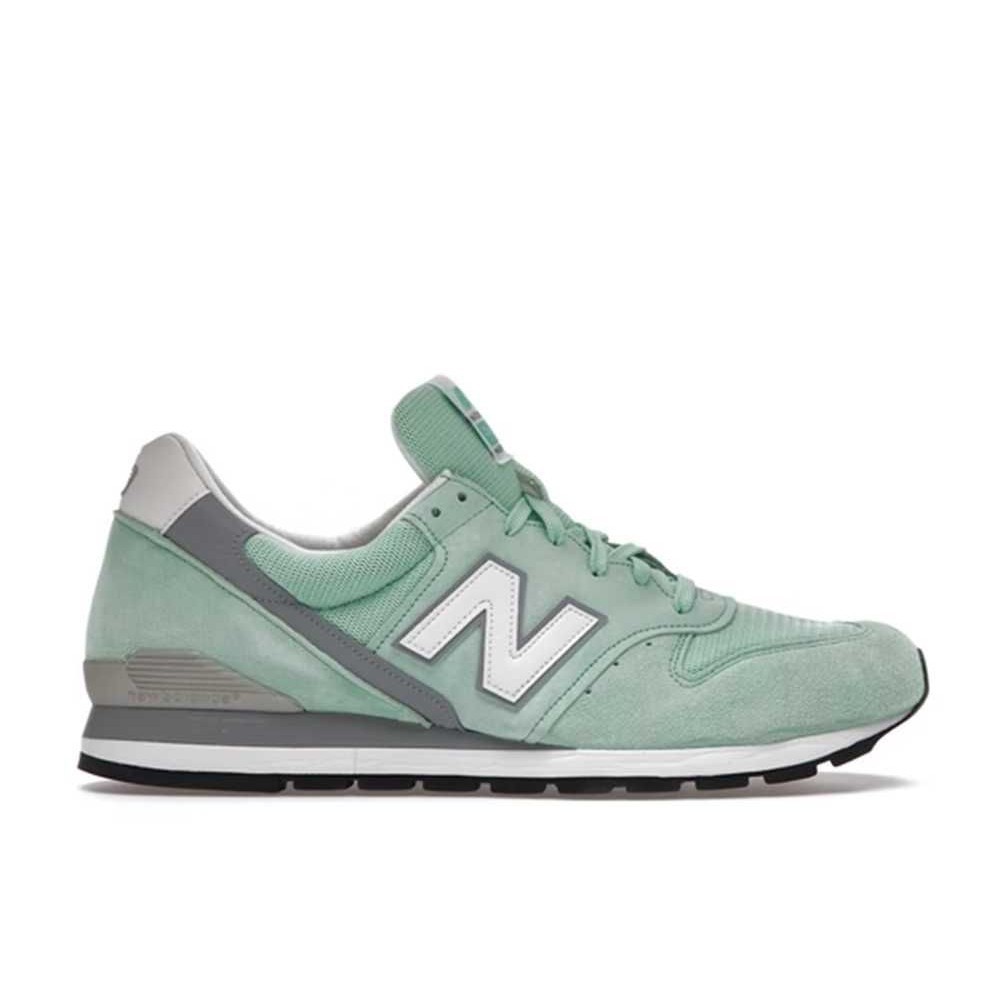 New Balance 996 Mint Green Unused