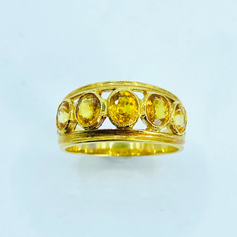 หลุดจำนำ size 56; แหวนทองแถว พลอยบุษราคัม บน - ล่างถูร่องยาวถึงก้าน A22068R NA4R