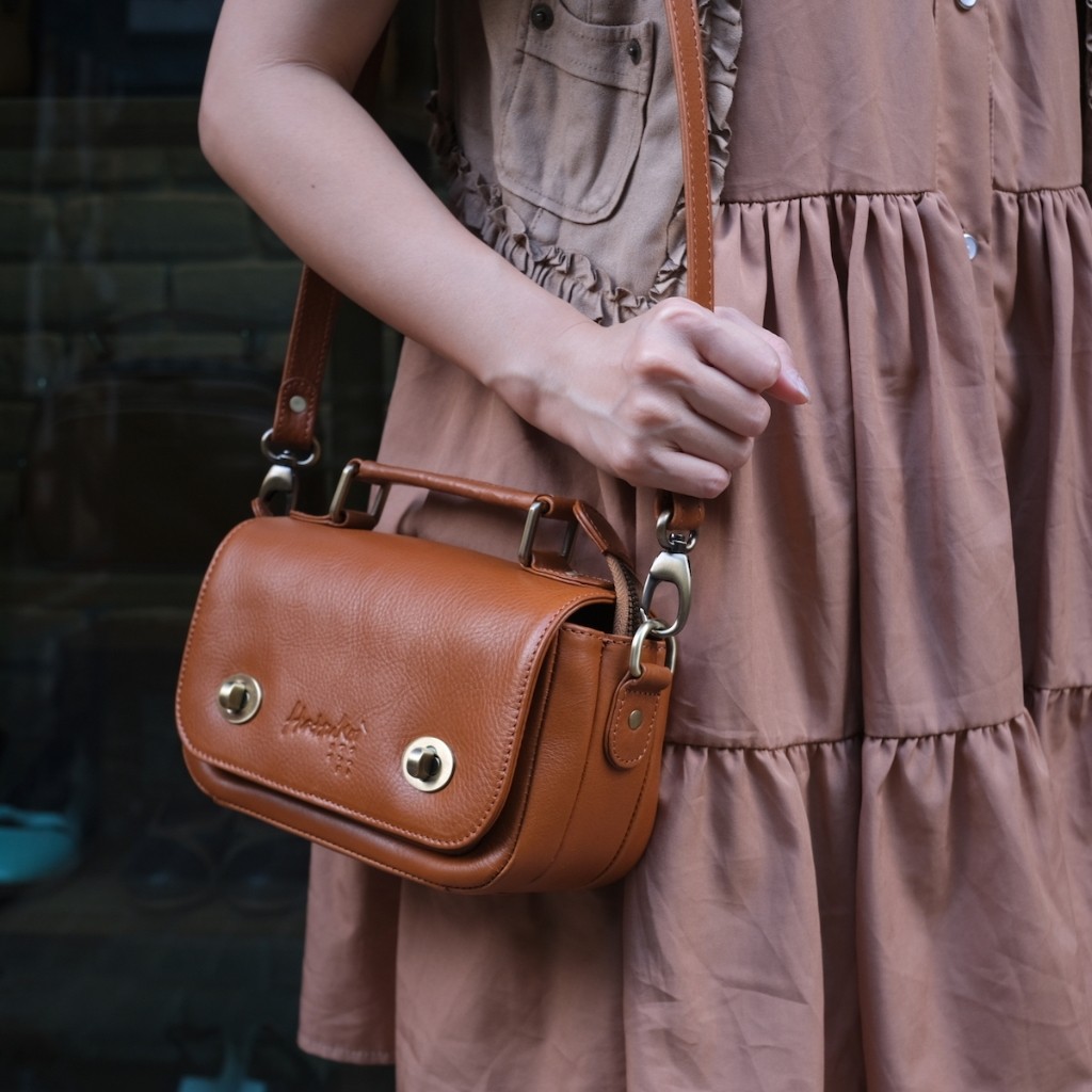 ️กระเป๋าสะพายหนังวัวแท้สไตล์ญี่ปุ่น ลูกคุณ น่ารักสุดๆ Wata-ame Classic (Hatsukoi Leather Bag)