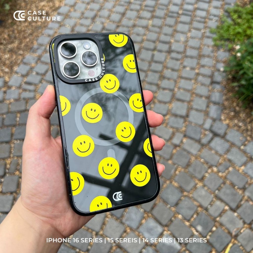 ลาย Smiley Patternเคสกันกระแทก iPhone แบรนด์ Case Culture
