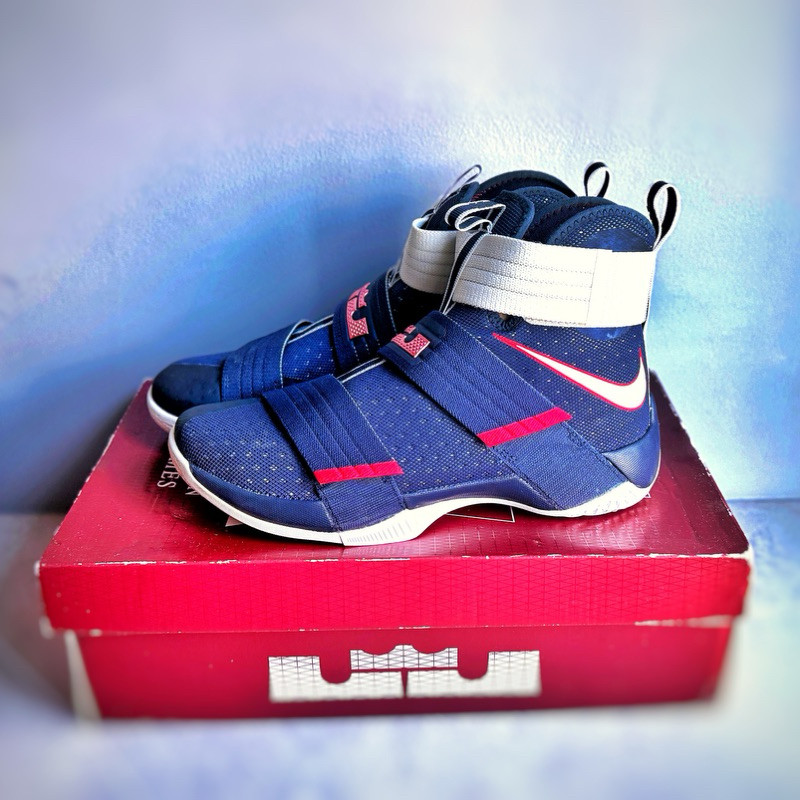 รองเท้า Nike LEBRON JAMES หายาก รุ่น [limited edition] LEBRON SOILDIER 10 SFG