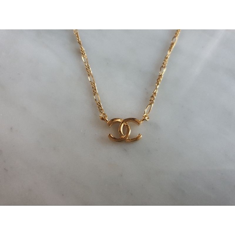 CHANEL VINTAGE CC LOGO NECKLACE