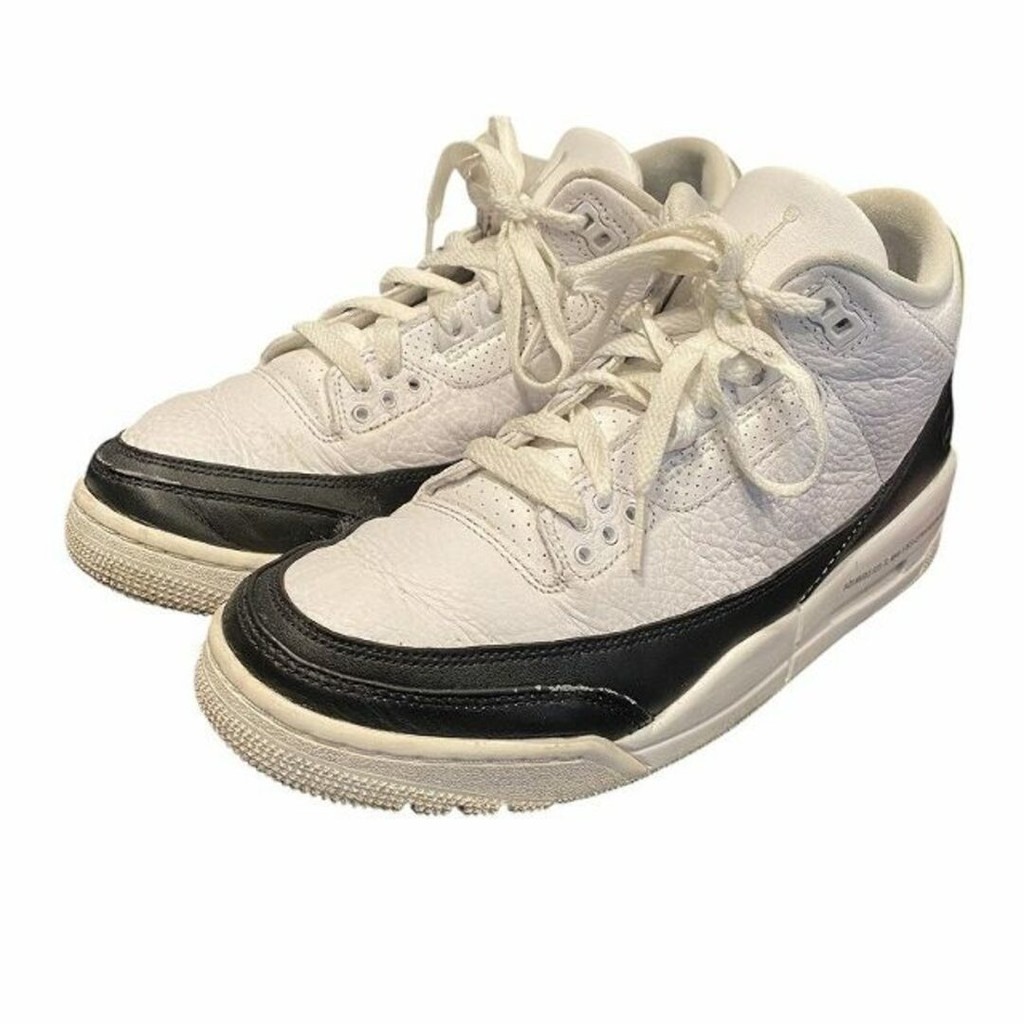 รองเท้าผ้าใบ NIKE JORDAN 3 มือสองส่งตรงจากญี่ปุ่น
