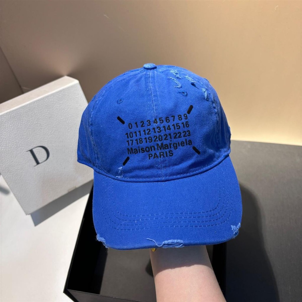 Maison Margiela 2025 ฤดูใบไม้ผลิใหม่ดิจิตอลลําลองหมวกเบสบอลอเนกประสงค์สไตล์เกาหลี Face-Showing ผ้าฝ้