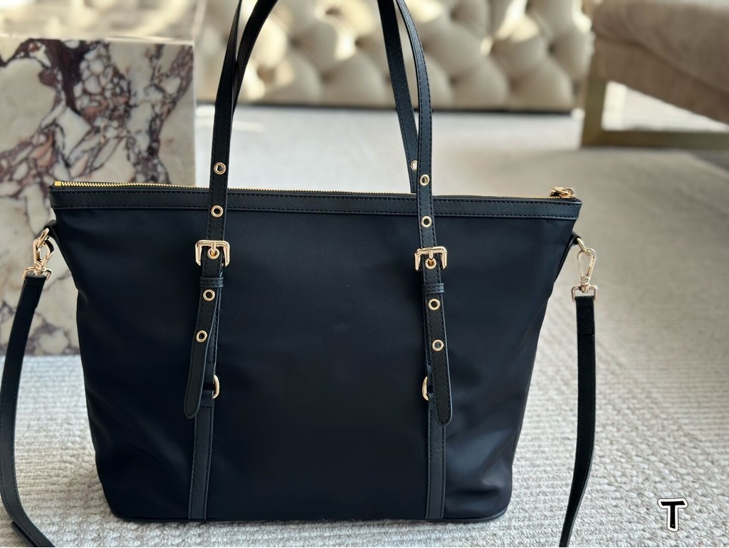 ((YuYu Ready Stock) Classic Tote Bag Nylon Handbag Large Capacity Shoulder Bag Lightweight Practical Handbag Shoulder Bag Size 35 * 28cm