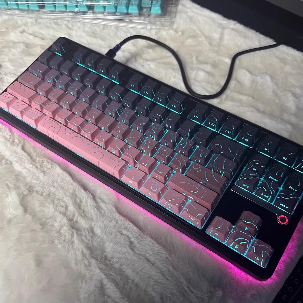 Anime Keycaps ที่กําหนดเองความร้อนระเหิด Keycaps Wolf Spider Contour Line 4.0 ด้านข้างแกะสลัก Keycap