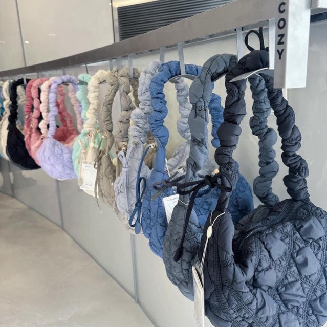 ♞,♘Carlyn Cozy M รุ่นฮิต  ของแท้ 100%  จาก Shop เกาหลีค่า  มีของพร้อมส่ง *. * XDY