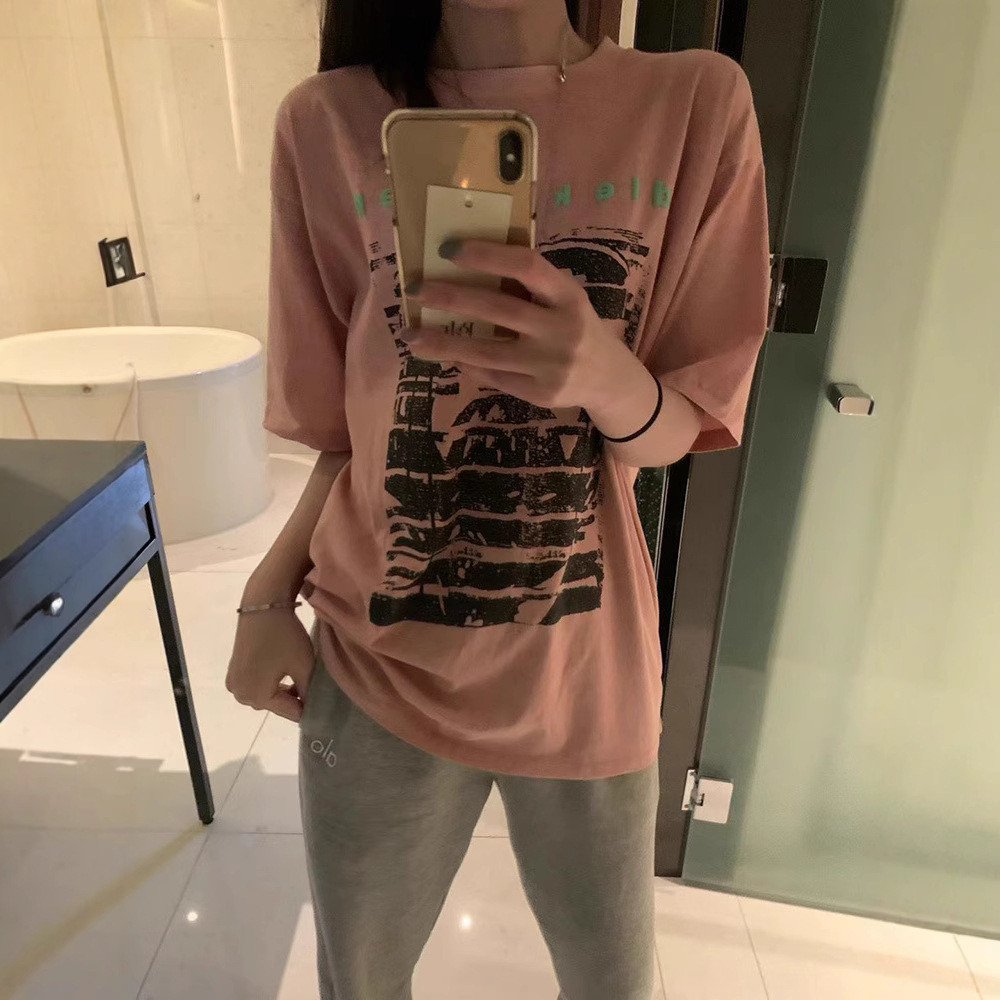 ♞ย้อนยุค สวมหัว แขนสั้น 2025 ฤดูร้อน ผู้หญิง หลวม สบาย อินเทรนด์ เสื้อยืด รอบคอ ร WHF