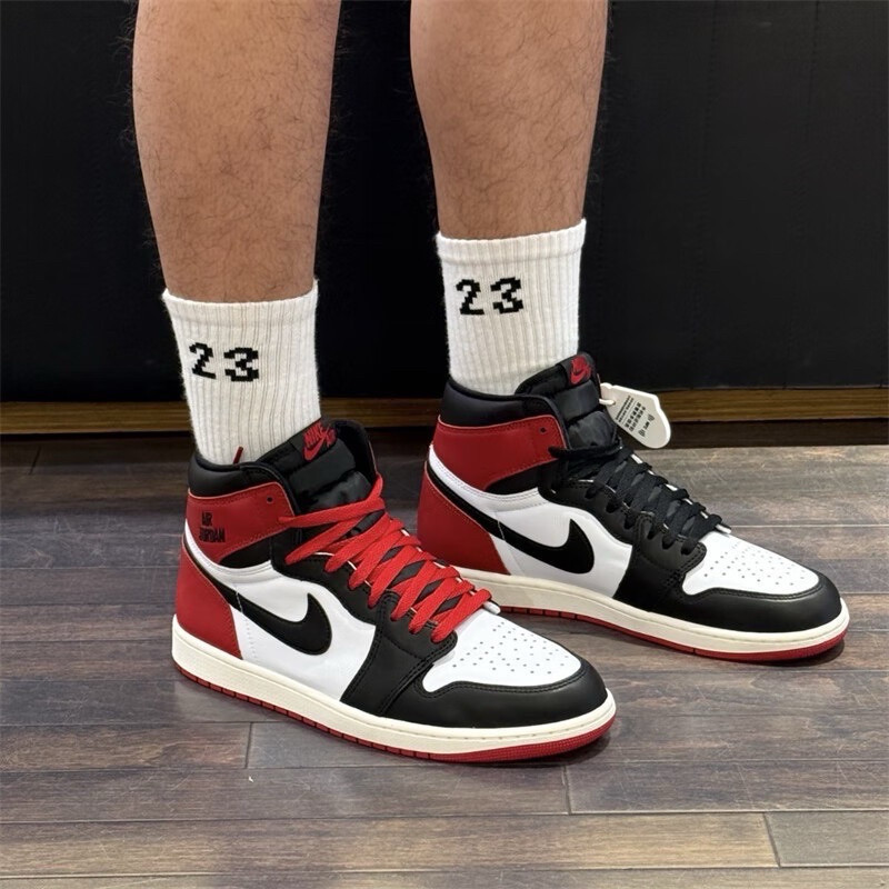 ♞[รอสินค้า 2-5วัน] Nike Jordan 1 Retro High OG Black Toe Reimagined แท้ 100% (DZ5485-106) TRD