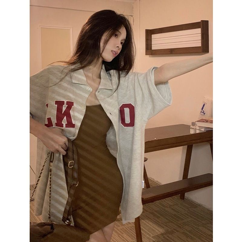 Solovely ผู้หญิง สไตล์เกาหลี แขนสั้น เสื้อคาร์ดิแกน ปักลาย หลวม เสื้อเชิ้ต