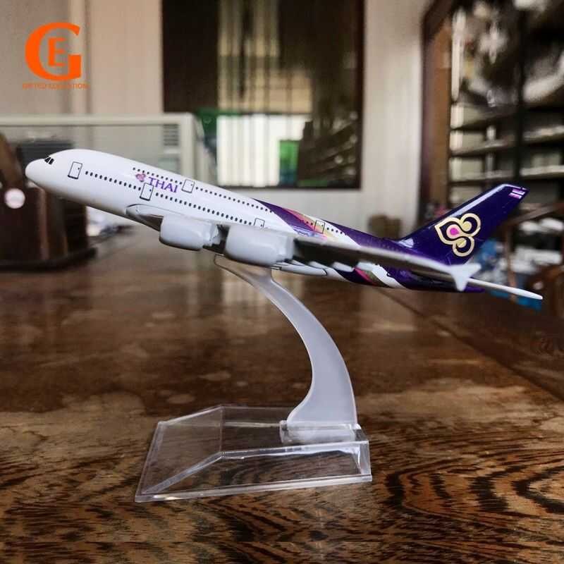 LY Thai Airways A380 Plane Model Thailand Airbus 380 Airways Diecast Aires Airplane Aircraft Model