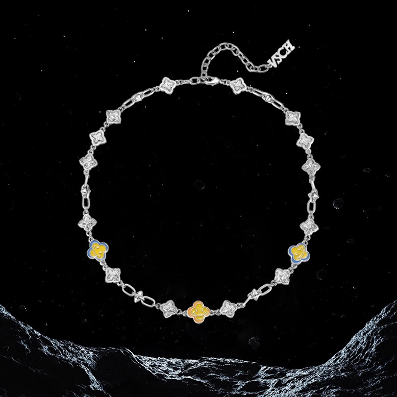 ♞พร้อมส่ง สร้อยคอ ME X VSCH "Face of Smile" ของแท้ WHF