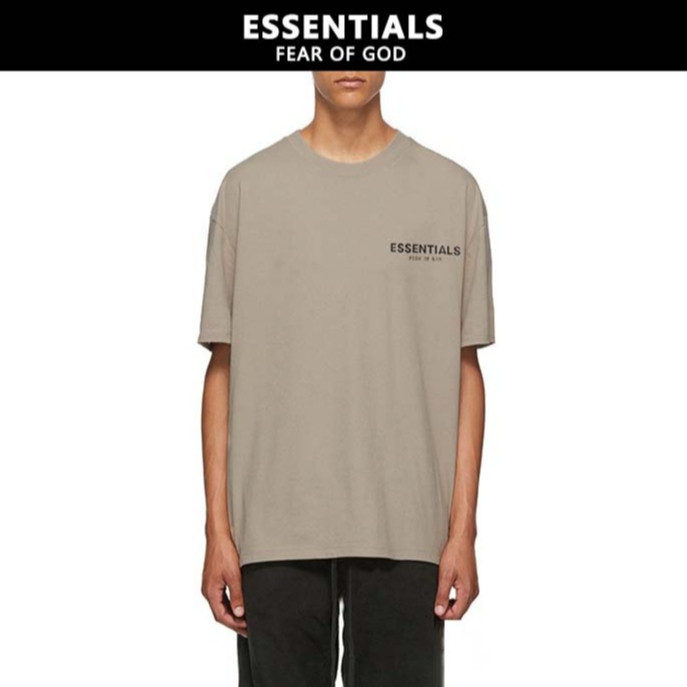 ♞『ESSENTIALS』เสื้อ Fear Of God Essentials Small Logo Tee  เสื้อแขนสั้นคอกลม FTH