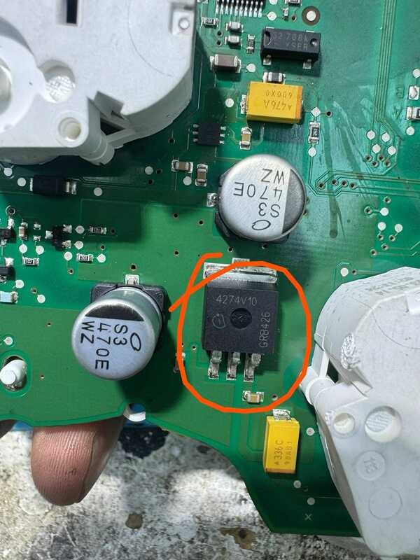 4274V10 TO-263-3 LDO Linear Low Voltage Difference Voltage Regulator Chip IC