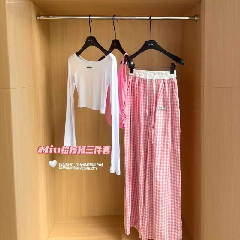 ♞ชุดเสื้อกั๊กแขนยาวสั้นและกางเกงขาตรงแฟชั่นใหม่ฤดูร้อน MIUMIU2024 C8AN RES