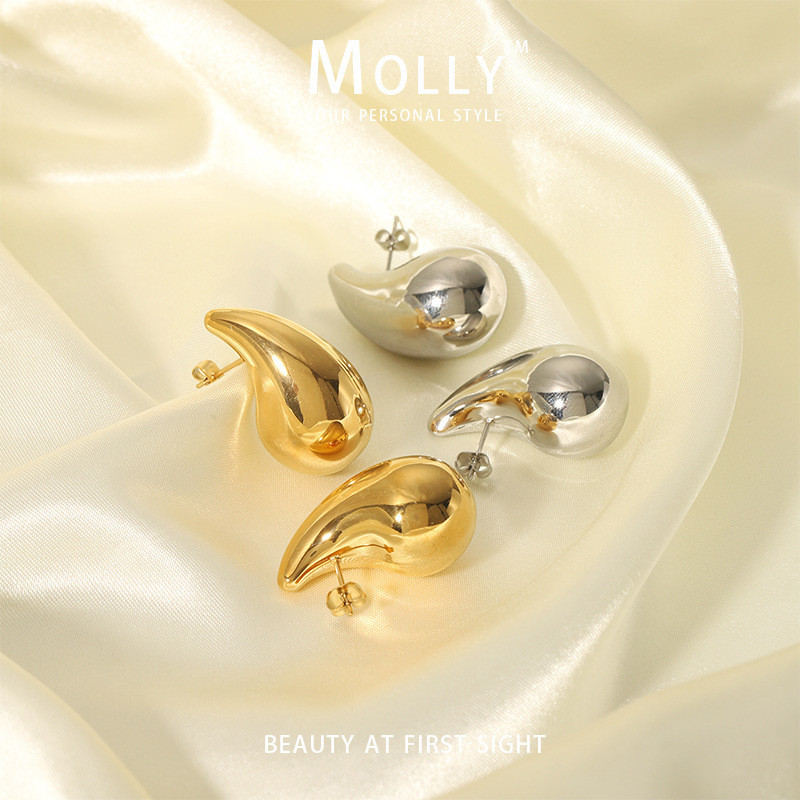 สแตนเลส Hollow Water Drop ต่างหูน้ำหนักเบาที่ออกแบบมาสำหรับผู้หญิง, Non-Tarnish Gold Plated Hypoallergenic Minimalist Jewelry