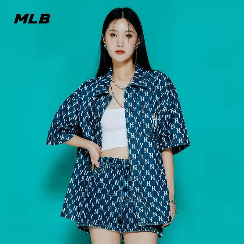 ♞,♘,♙MLB (พร้อมส่ง) เสื้อเชิ้ตMLB DENIM MONOGRAM UNISEX OVERSIZED SHIRTS เสื้อเชิ้ตแขนสั้นNY ของแท้