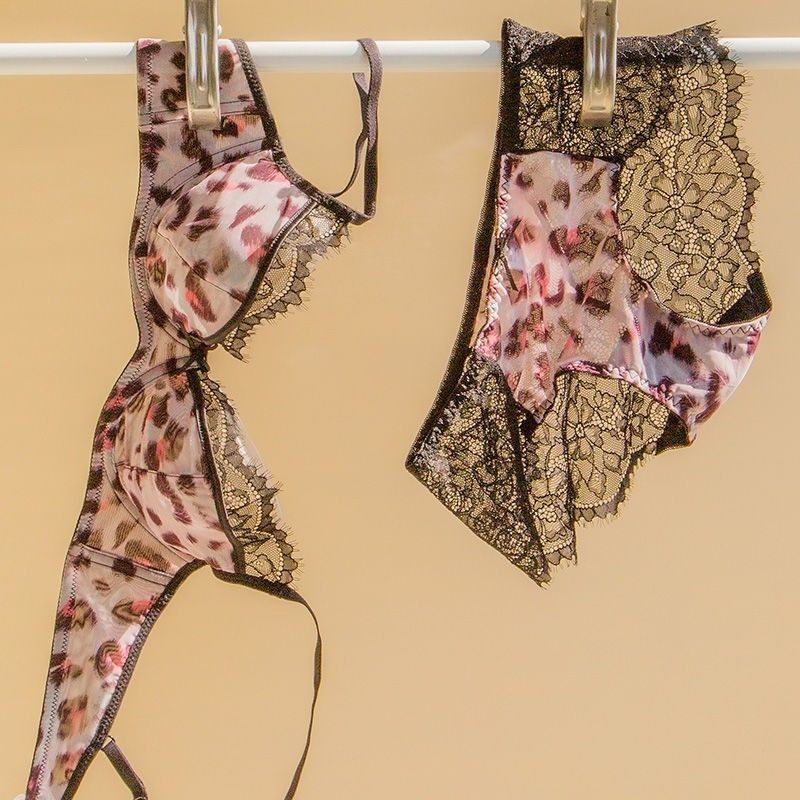 เซ็กซี่เสือดาวพิมพ์ Bra Lace Ultra-Thin Style Temptation Push-Up Bra ชุดชั้นในหญิง