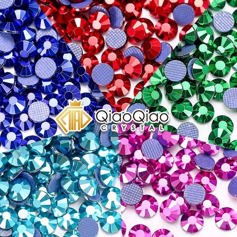 QIAO หลายสี SS6-SS30 แก้วคริสตัล Hot Fix Rhinestones Flatback เหล็กสำหรับ DIY เล็บและของตกแต่งเสื้อผ้า