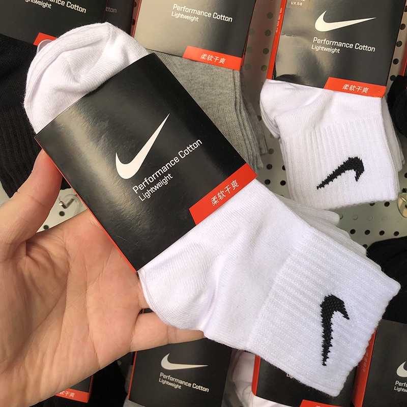 Nike ถุงเท้ากีฬา ผ้าฝ้าย แบบบาง ดูดซับเหงื่อ ระงับกลิ่น สีดํา และสีขาว สําหรับผู้ชาย และผู้หญิง JT6346